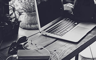 曼城4000万欧遭拒！4倍暴涨，20岁中场为何成足坛香饽饽？